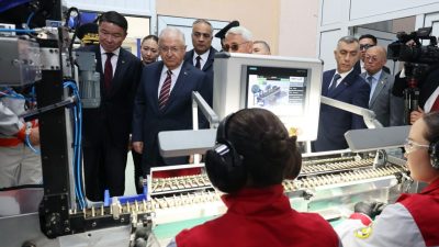 Milli Savunma Bakanı Yaşar Güler ve Moğolistan Savunma Bakanı Damba