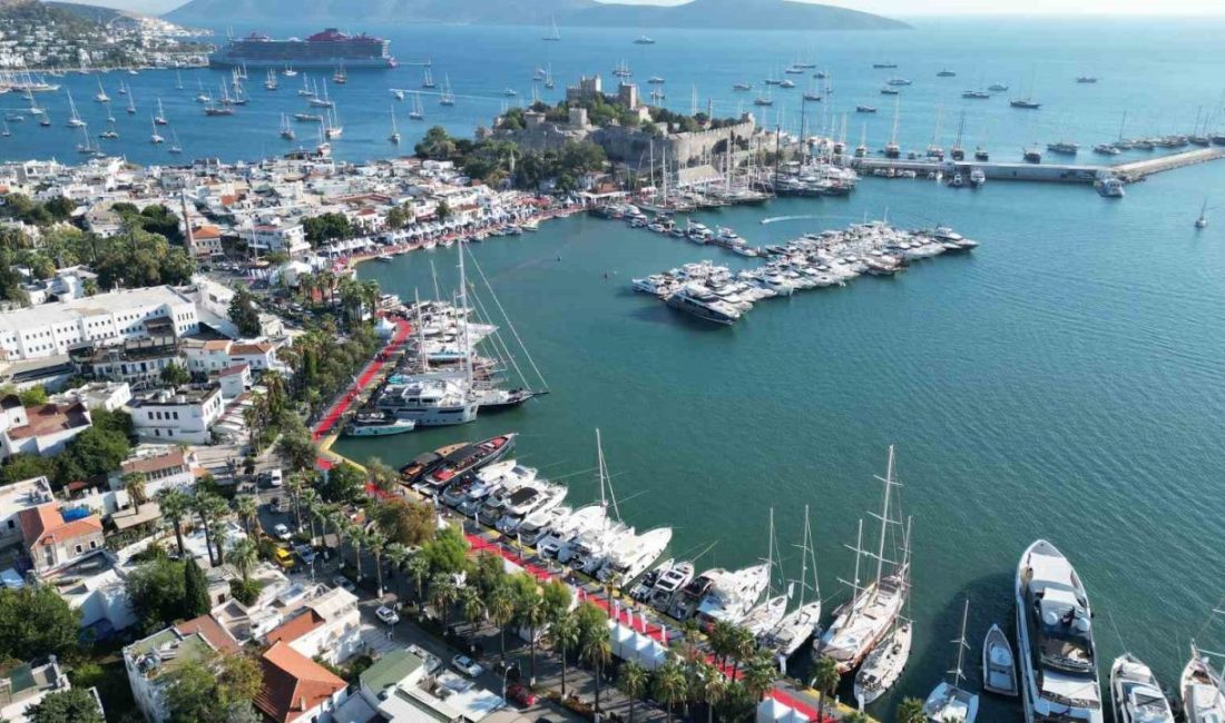 Milyon dolarlık yatlar Bodrum’da buluştu Muğla’nın Bodrum ilçesinde kapılarını açan, Bodrum Boat Show 5 metrelik