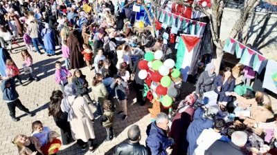 Minik yürekler Gazze’deki yaşıtları için seferber oldu. Ağrı’daki okullarda düzenlenen
