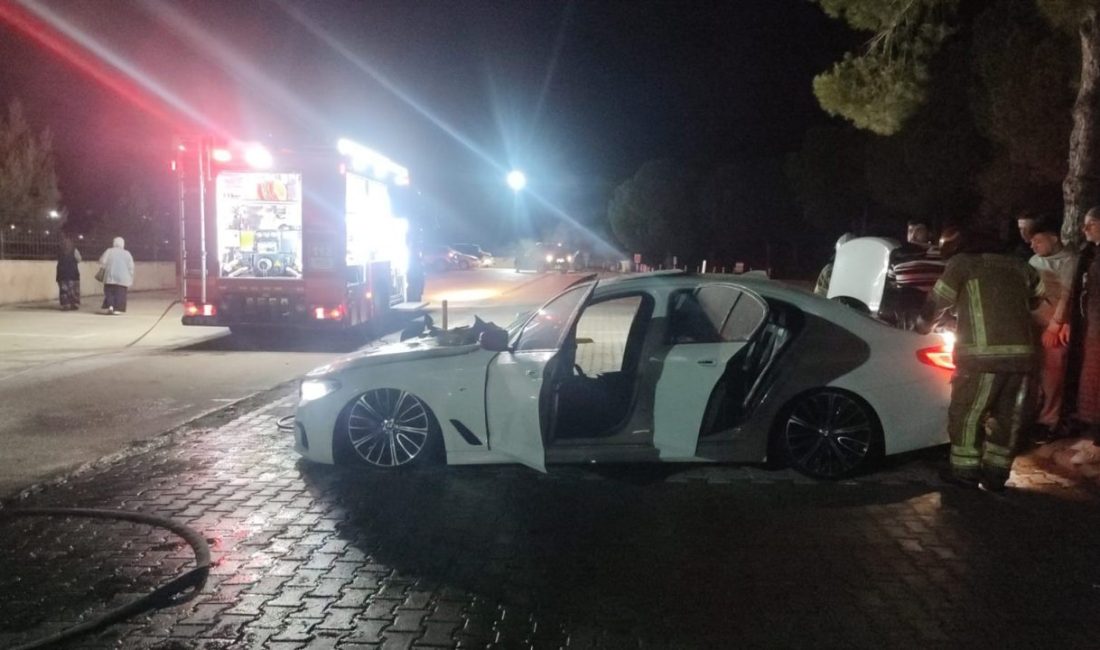 Mudanya Devlet Hastanesi otoparkında araç yangını Bursa’nın Mudanya ilçesinde, devlet hastanesi otoparkında park halindeki bir otomobilde