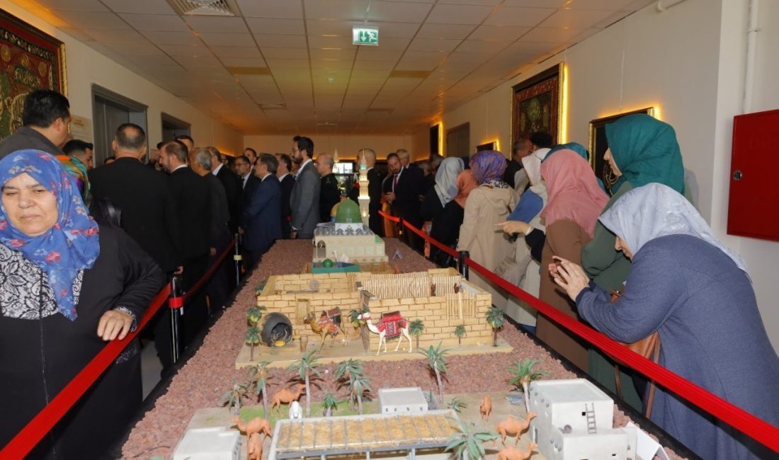 Denizli Valiliği himayesinde, Denizli İl Müftülüğü’nün koordinesinde düzenlenen “Mukaddes Emanetler