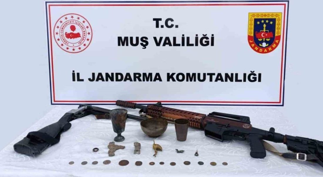 Muş İl Jandarma Komutanlığı ekiplerince düzenlenen operasyonda Urartu ve Roma