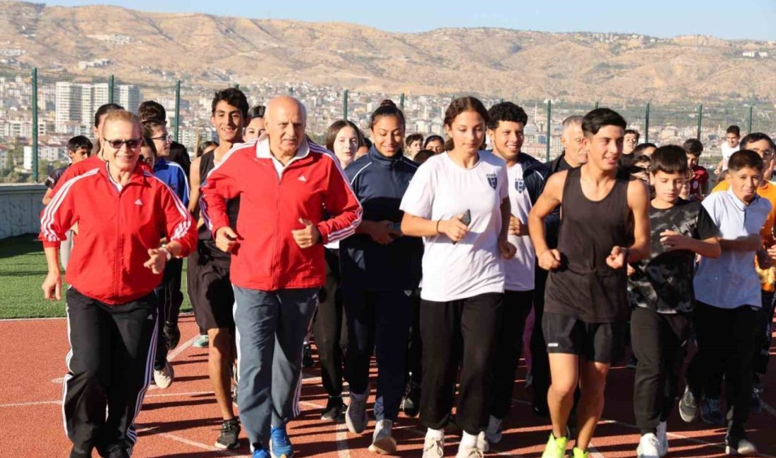 Türk atletizm tarihine adını altın harflerle yazdıran 68 yaşındaki eski