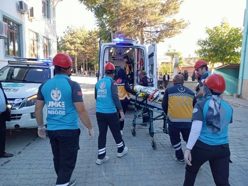 Niğde İl Sağlık Müdürlüğü’nde muhtemel yangınlara karşı hazırlık amacıyla gerçekleştirilen