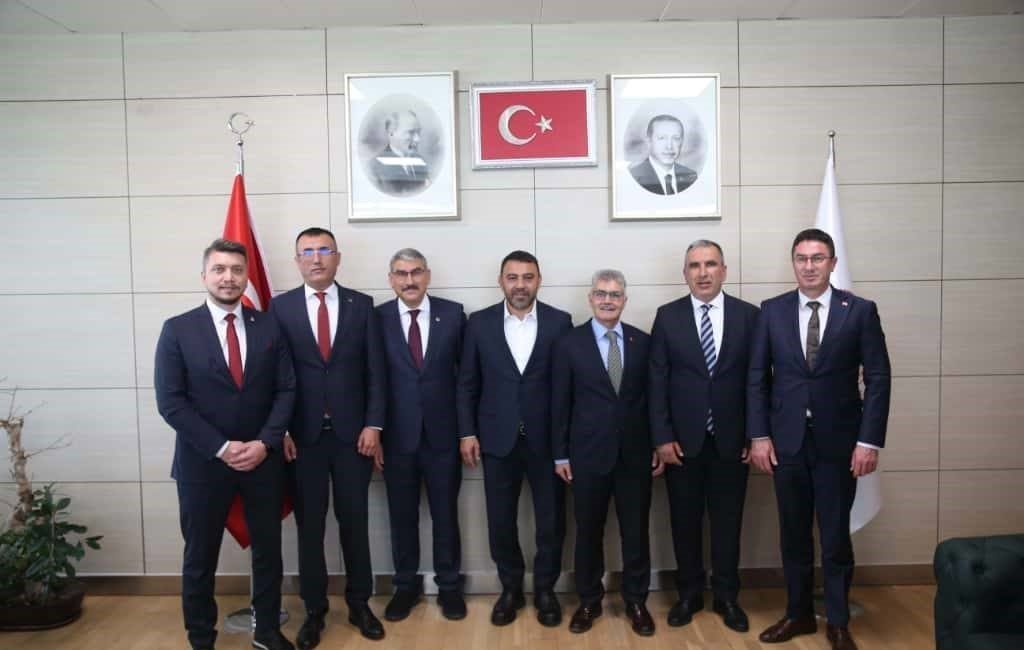 Niğde’de Demirkazık Kamp Projesi masaya yatırıldı Niğde’nin Çamardı ilçesi Demirkazık bölgesine yapılması planlanan ’Demirkazık Dağcılık Kamp