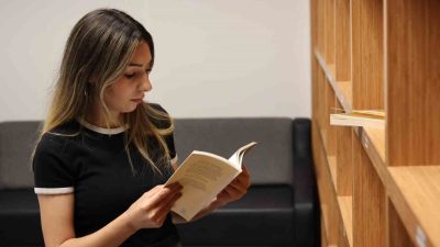 Antalya Büyükşehir Belediyesi üniversite öğrencilerine sunduğu yurt imkânları ile barınma