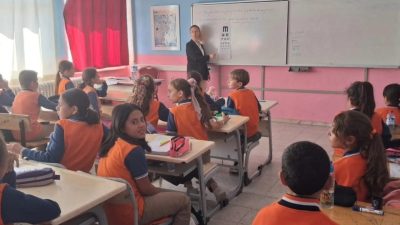 Afyonkarahisar’ın Şuhut ilçesinde Gazipaşa Ortaokulu’nda öğrencilerin göz sağlığını korumak ve