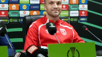 Samsunspor’un kalecisi Okan Kocuk, UEFA Konferans Ligi’nde yarın Ukrayna ekibi