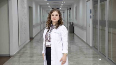 Okulların açılmasıyla birlikte çocuklar yeniden kalabalık sınıflara, servis araçlarına ve