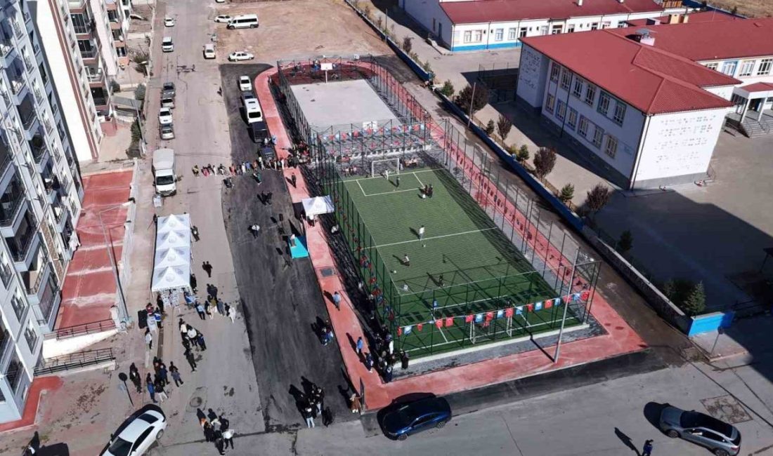 Sivas’ta boğazları kesilerek öldürülen ve ölümleri Türkiye’yi yasa boğan Melisa