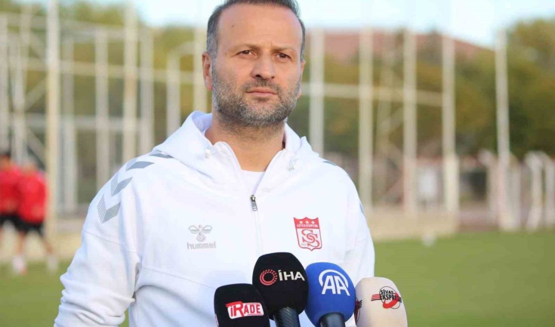 Özbelsan Sivasspor Teknik Direktörü Osman Zeki Korkmaz, bir gazetecinin “İstifa