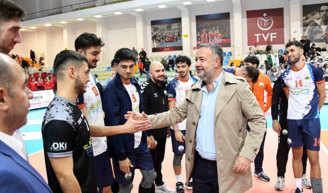 Arabica Coffee House Erkekler 1. Ligi’nde mücadele eden Osmangazi Belediyespor