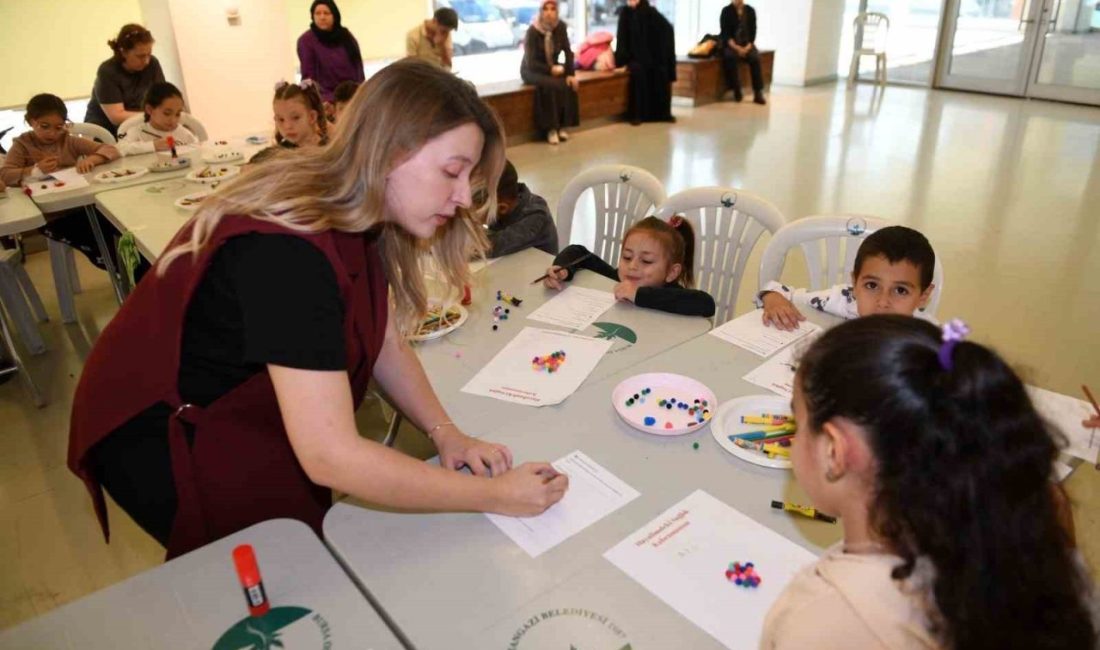 Osmangazi Belediyesi, hayata geçirdiği atölye çalışmasıyla çocuklara oyunlar oynatarak sağlıklı