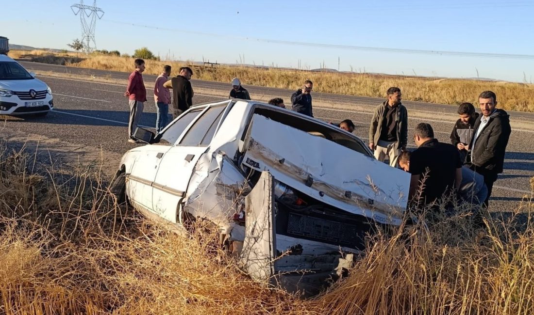 Adıyaman’da, sürücüsünün direksiyon hakimiyetini kaybettiği otomobilin şarampole girmesi sonucu 2