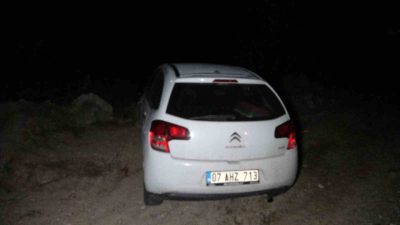 Antalya’nın Manavgat ilçesinde Oymapınar Barajı yolunda sürücüsünün direksiyon hakimiyetini kaybettiği