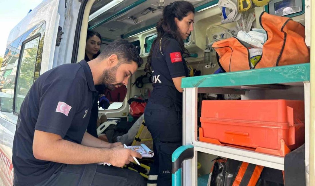 Otomobilin çarpıştığı yaya yaralandı Adıyaman’da, yolun karşı tarafına geçmeye çalışan yaya, otomobilin çarpması sonucu