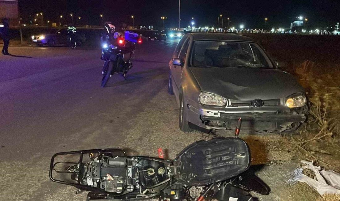 Otomobille çarpışan motosikletin sürücüsü yaralandı Karaman’da otomobil ile çarpışan motosikletin sürücüsü yol kenarına savrularak yaralandı.