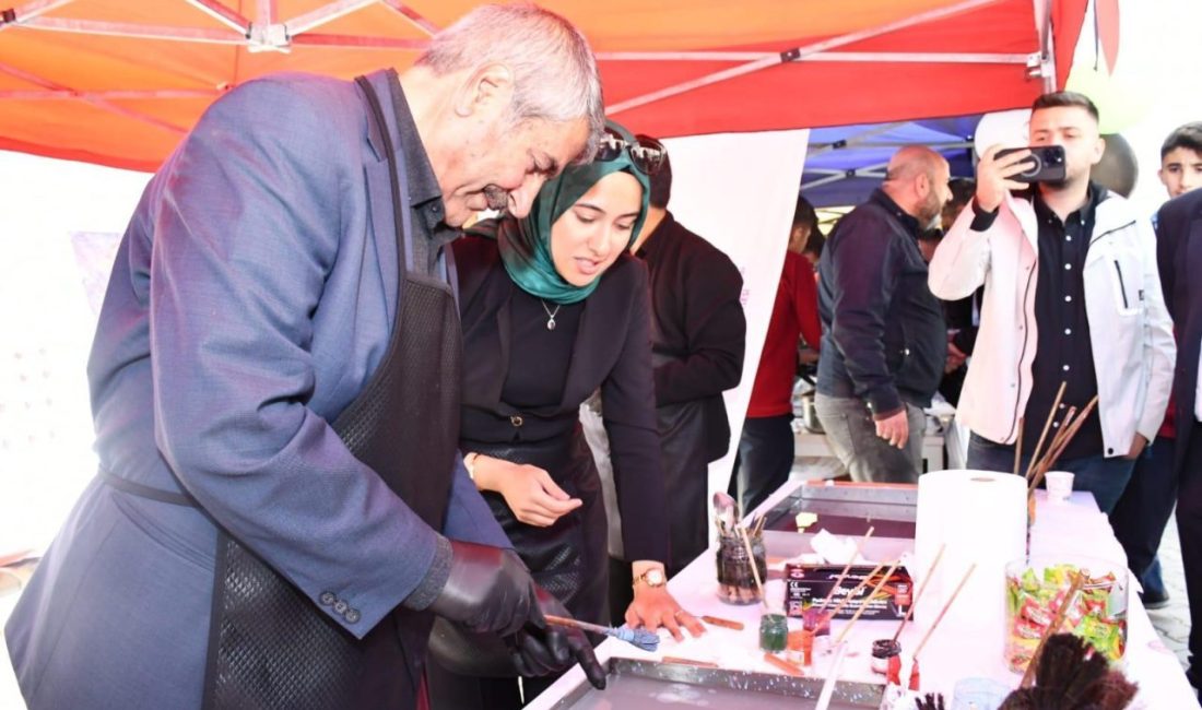 Ağrı’nın Patnos ilçesinde Selahaddin Eyyubi Fen Lisesi tarafından “Bir Okul