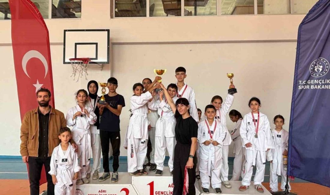 Ağrı Gençlik ve Spor İl Müdürlüğü tarafından düzenlenen 29 Ekim