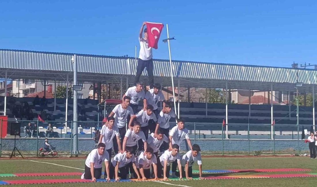 Bilecik’in Pazaryeri İlçesi’nde 29 Ekim Cumhuriyet Bayramı dolayısıyla coşkulu bir