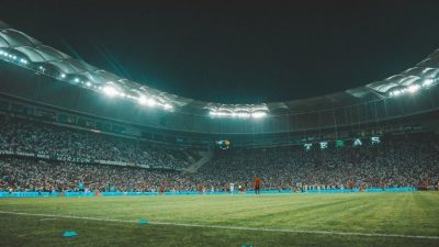 Muş Spor maçında yaşanan saha olayları nedeniyle PFDK, Bursaspor’a 1