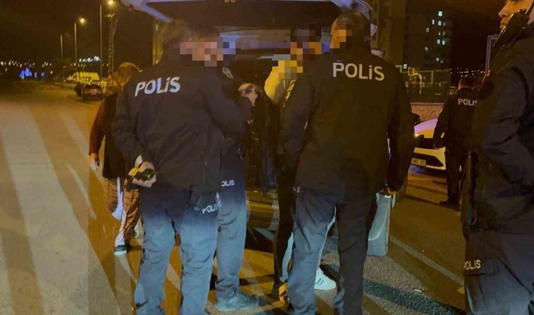 Polisten kaçan alkollü sürücü yakaladı Kayseri’nin Melikgazi ilçesinde polisin ‘dur’ ihtarına uymayan alkollü sürücü kovalamaca