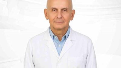 Göz Hastalıkları Uzmanı Prof. Dr. Ahmet Tuncer Özmen, prematüre doğan