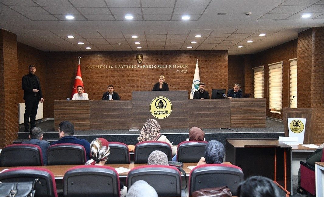Pursaklar Belediyesi, istihdamı artırmak ve vatandaşlara iş bulma konusunda destek