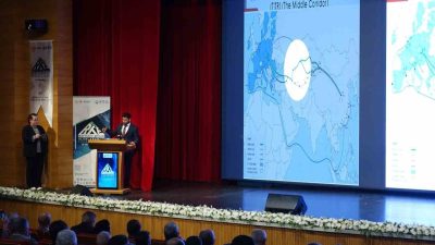 Rize’de 22 ülkeden araştırmacı ve akademisyenlerin katıldığı Ticaret ve Ekonomi