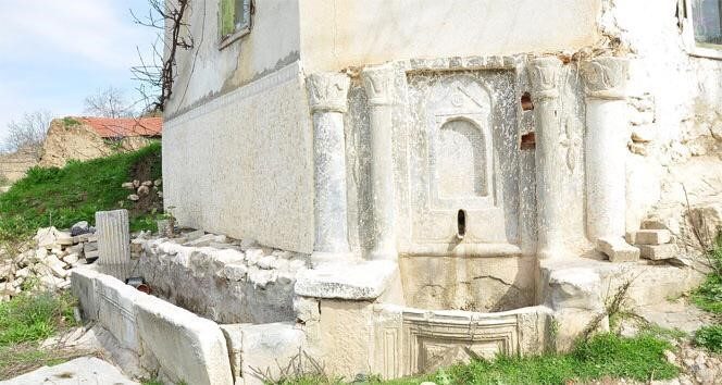 Bursa’nın İznik ilçesine bağlı Yukarı Göllüce köyünde, kültür varlığı olarak