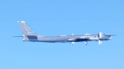 Japonya Savunma Bakanı Shinjiro Koizumi, Rusya’ya ait savaş uçaklarının Japon