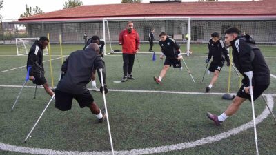 Geçtiğimiz sezonu şampiyon olarak tamamlayan Şahinbey’in gururu yeni hedeflere odaklandı.