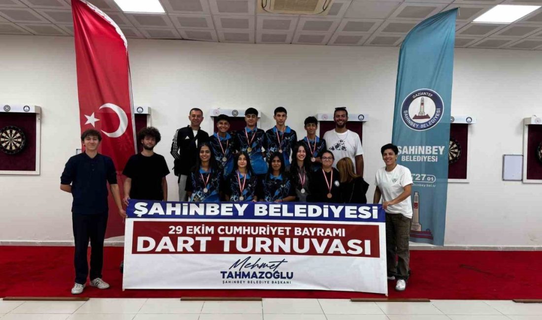 Şahinbey Belediyesi, Cumhuriyetin 102. yıl dönümünü düzenlediği sportif etkinliklerle kutladı.