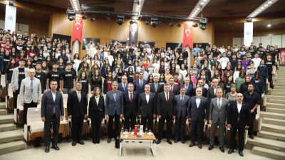 Adana’da düzenlenen, ‘Vefatının 50. Yılında Arif Nihat Asya Sempozyumu’ tamamlandı.