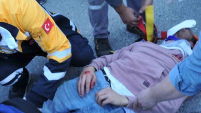 Sakarya’nın Geyve ilçesinde pikap ile motosikletin çarpışması neticesinde meydana gelen