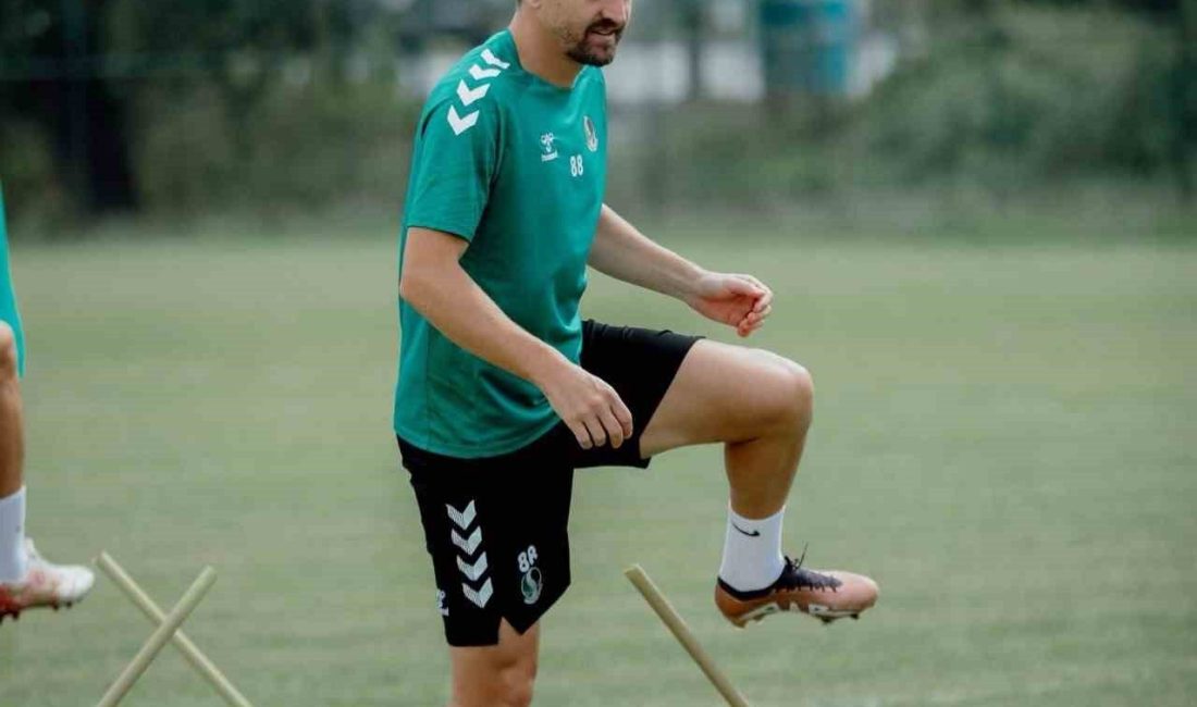 Sakaryaspor’da, Pendikspor maçında yaşanan tartışma sonrası kadro dışı bırakılan Caner