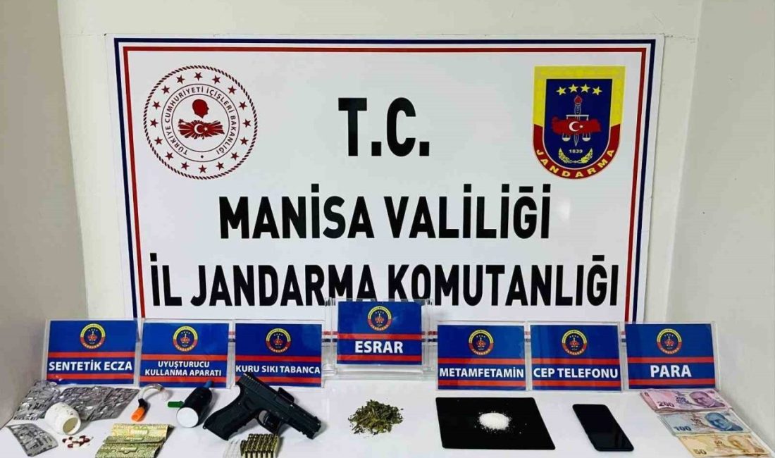 Manisa’nın Salihli ilçesinde zehir tacirlerine yönelik çalışmalarını sürdüren jandarma ekiplerinin