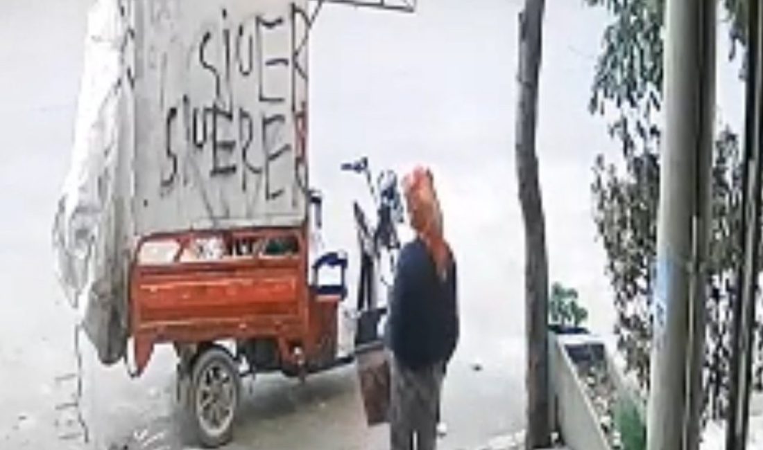 Sanayi sitesindeki hırsızlık güvenlik kamerasında Manisa’nın Turgutlu ilçesindeki Fatih Sanayi Sitesi’ni mesken eden hırsızlar esnafı