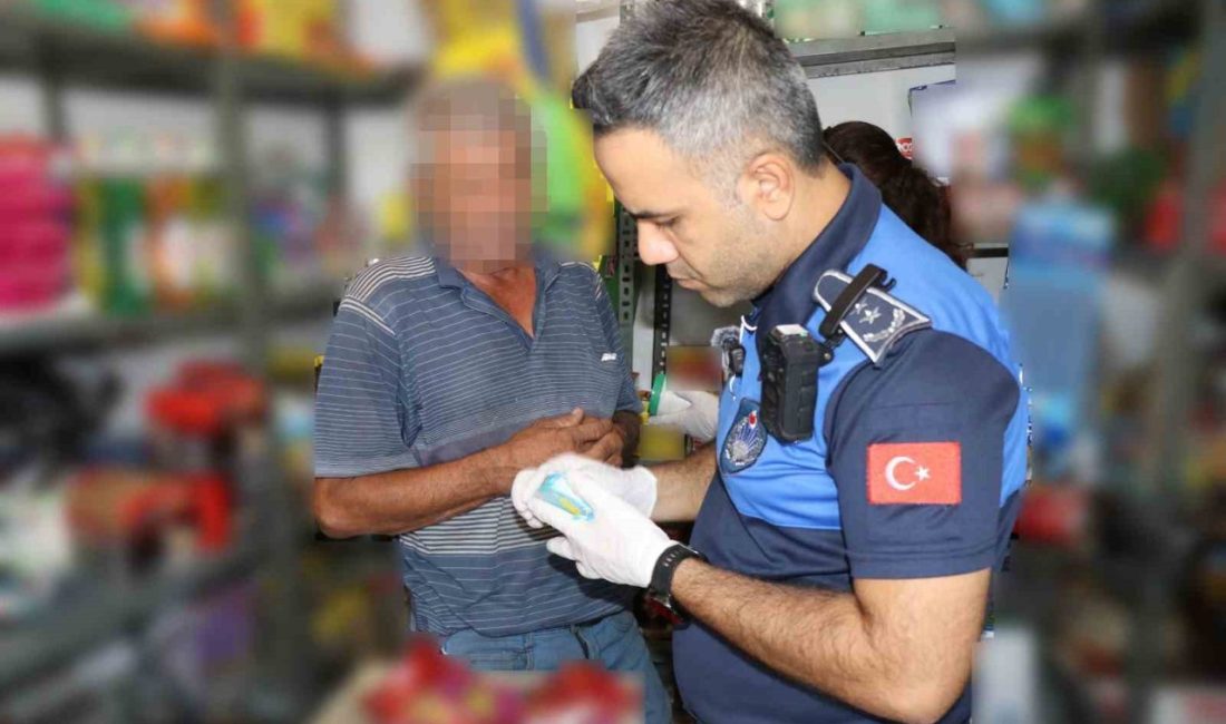 Şanlıurfa’da öğrencilere tarihi geçmiş ürün satan işletmeye 35 bin TL ceza Şanlıurfa’da zabıta ekipleri tarafından okul çevresinde yapılan denetim kapsamında son