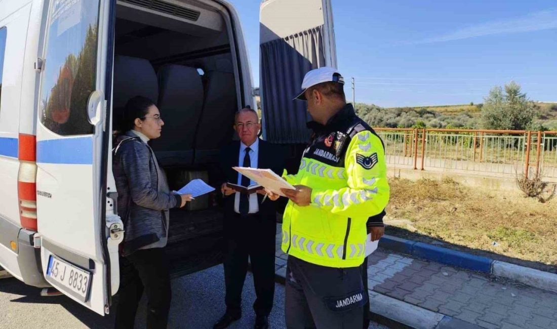 Manisa’nın Sarıgöl ilçesinde öğrencilerin güvenle okullarına ve evlerine ulaştırılması amacıyla