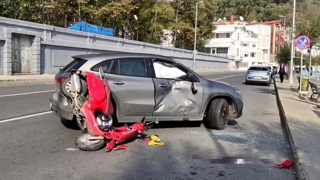 Sarıyer’de “U” dönüşü yapmaya çalışan otomobil ile seyir halindeki motosiklet