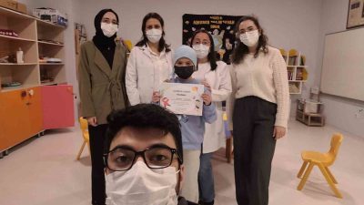 Sakarya Üniversitesinde yürütülen “Hastane Okulu Projesi” üçüncü yılında, onkoloji tedavisi