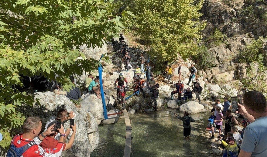 Dünyanın en iyi enduro motosiklet sporcularının yer aldığı Sea To