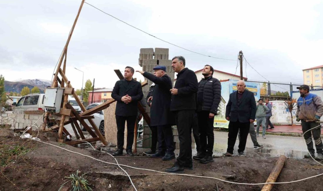 Erzurum Büyükşehir Belediye Başkanı Mehmet Sekmen, devam eden çalışmaları yerinde