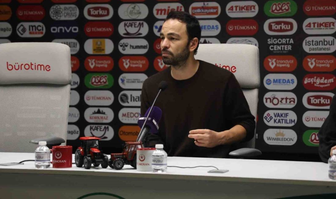 Selçuk İnan: “Böylesine zor bir deplasmanda 3 gol ile kazanmak beni çok mutlu etti” Kocaelispor Teknik Direktörü Selçuk İnan, Konyaspor maçının ardından yaptığı açıklamada,