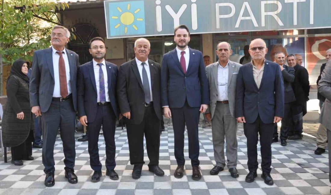 Selendi İYİ Parti’de İlhan Türk dönemi Selendi İYİ Parti İlçe Başkanlığının 4. Olağan Genel Kurulunda İlhan