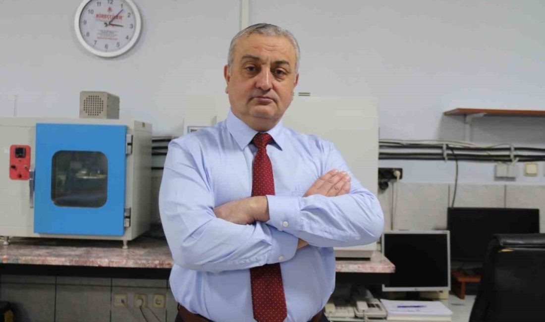 Osmangazi Üniversitesi Ulaştırma Anabilim Dalı Başkanı Prof. Dr. Murat Karacasu,