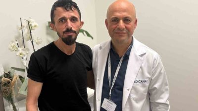 Yemek borusundaki daralma nedeniyle katı gıda tüketemeyen 35 yaşındaki Vedat