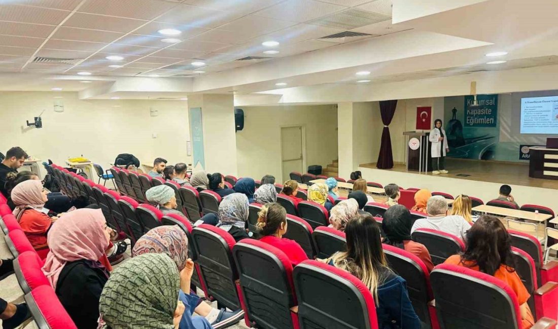 Siirt Eğitim ve Araştırma Hastanesinde transfüzyon güvenliği eğitimi Siirt Eğitim ve Araştırma Hastanesi’nde transfüzyon güvenliği eğitimi düzenlendi. Hastanede