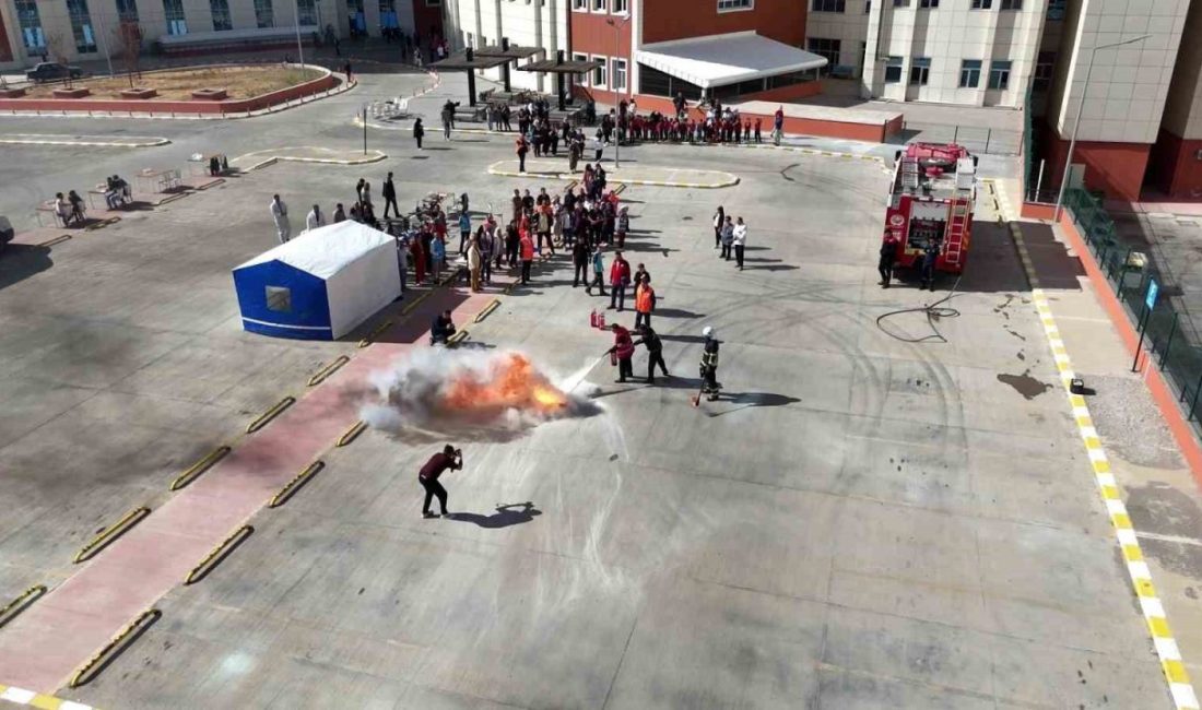 Sivas Numune Hastanesinde deprem, yangın tahliye ve Kimyasal Biyolojik Radyolojik